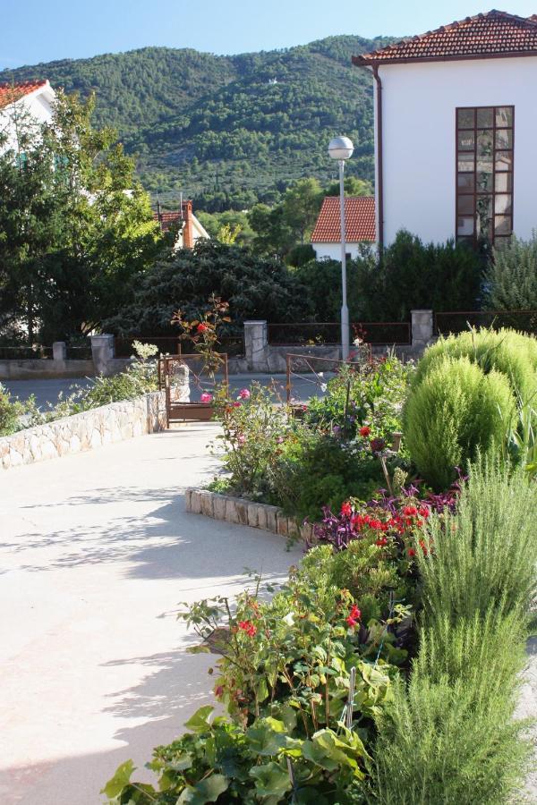 Apartman Apartments With A Parking Space Stari Grad, Hvar - 5730 Stari Grad (Hvar)